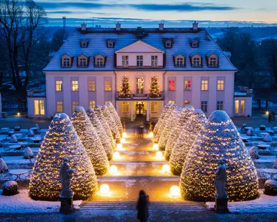 Weihnachtliche Stimmung im Park Schloss Wackerbarth, Radebeul