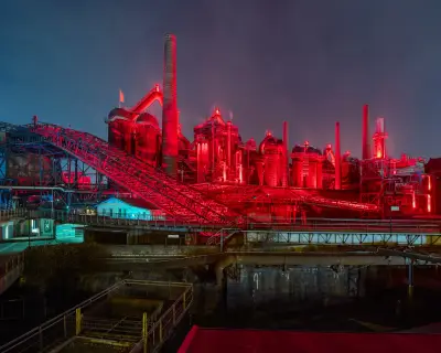Das Weltkulturerbe Völklinger Hütte (WKE) wird am 09.03.2021 mit einer neuen LED Beleuchtung angestrahlt. Foto: Oliver Dietze--Veroeffentlichung nur nach vorheriger Honorar-Vereinbarung und mit Namensnennung.Oliver Dietze // +49-(0)177-9761996 // post@oliverdietze.de // USt-ID DE262797891