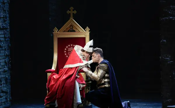 "Die Päpstin" im Deutschen Theater München